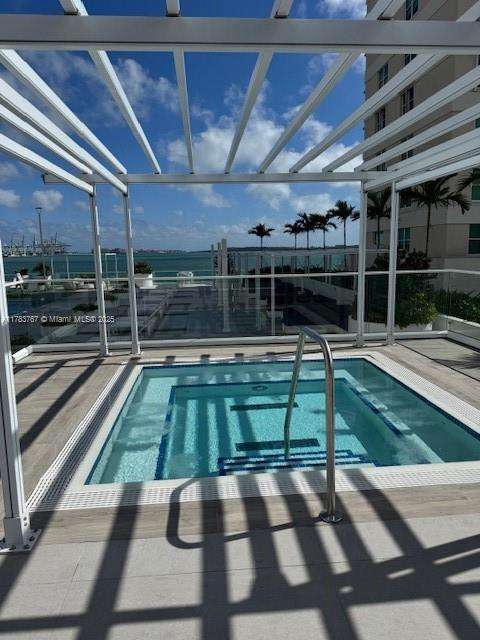 Small Image of 770 CLAUGHTON ISLAND DR #808, Miami Number 34