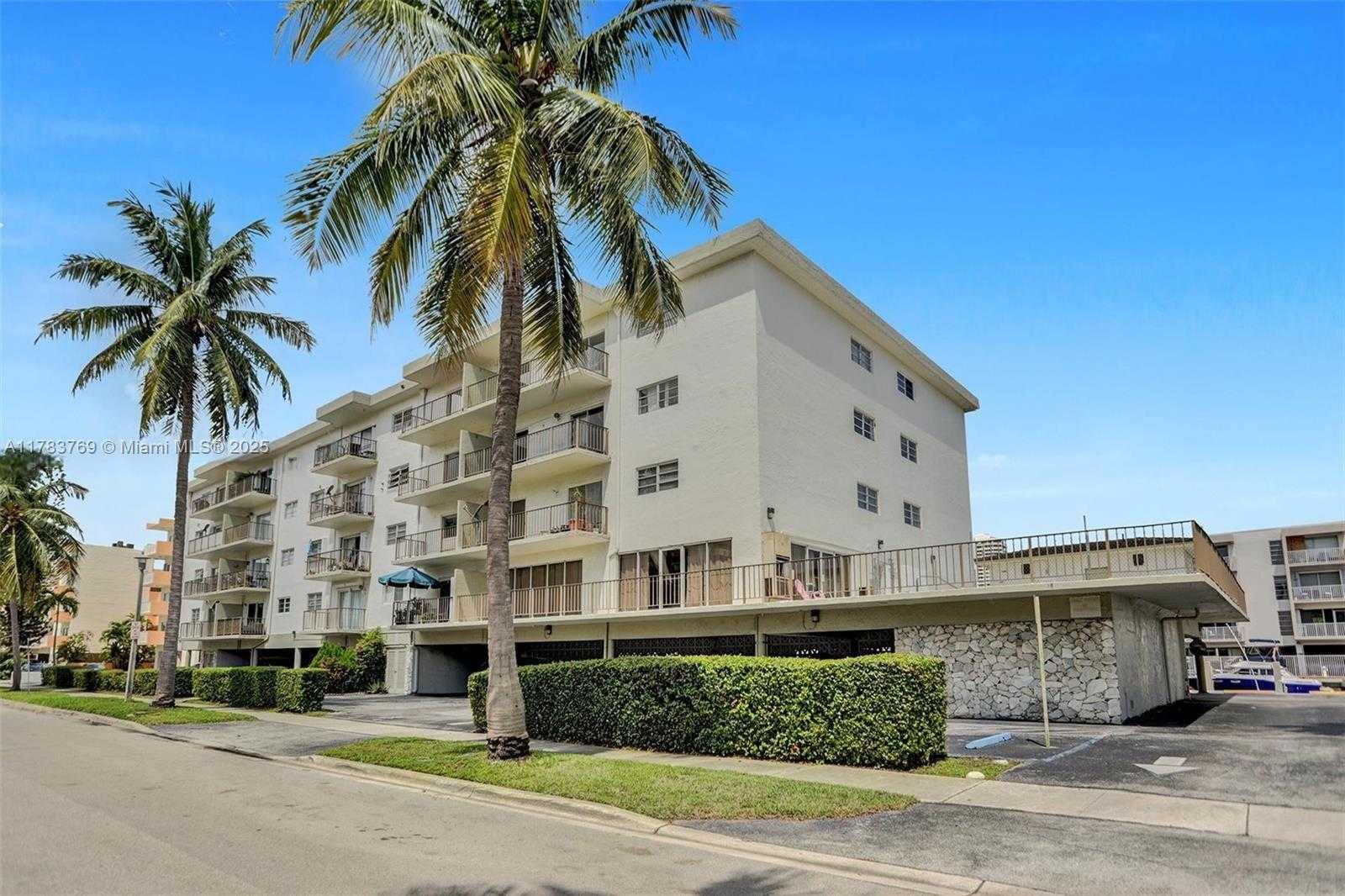 Small Image of 3665 NORTH EAST 167TH ST #501, North Miami Beach Number 36