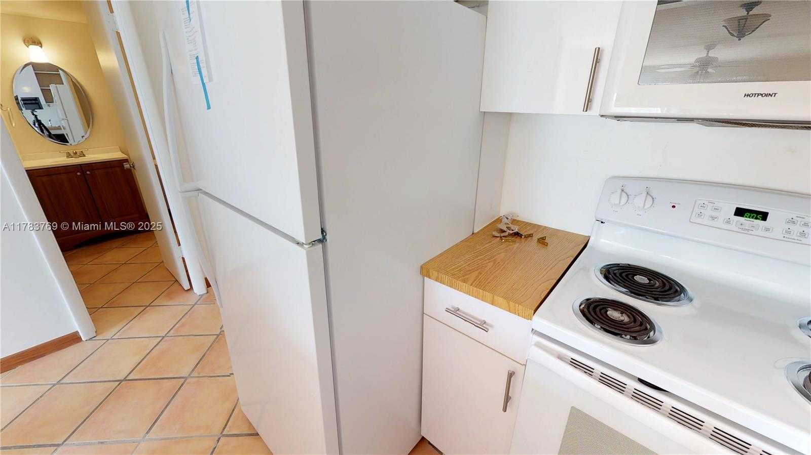 Small Image of 3665 NORTH EAST 167TH ST #501, North Miami Beach Number 6