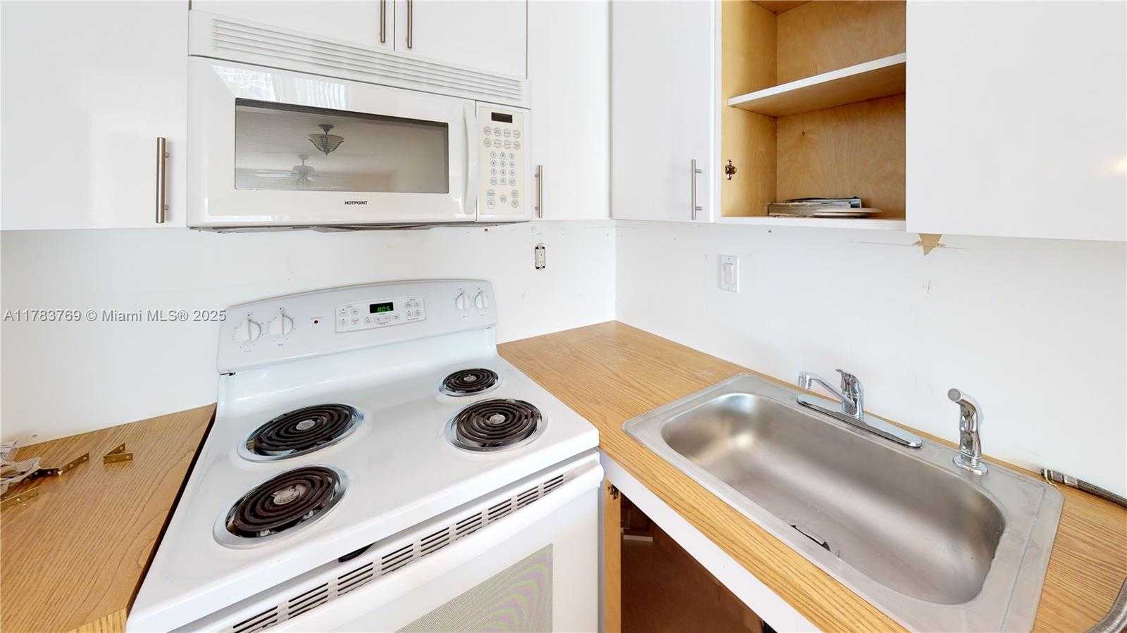 Small Image of 3665 NORTH EAST 167TH ST #501, North Miami Beach Number 8