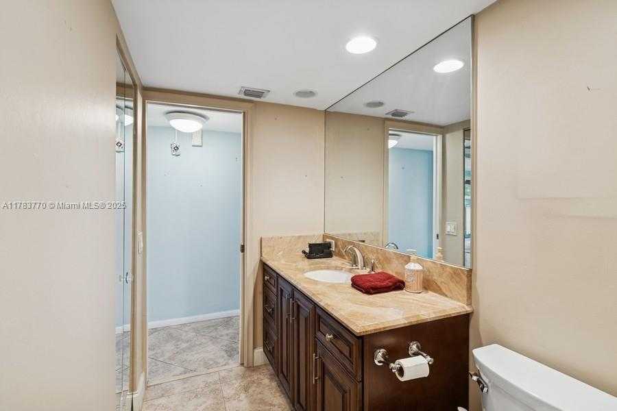Small Image of 2501 ANTIGUA TER #H3, Coconut Creek Number 13