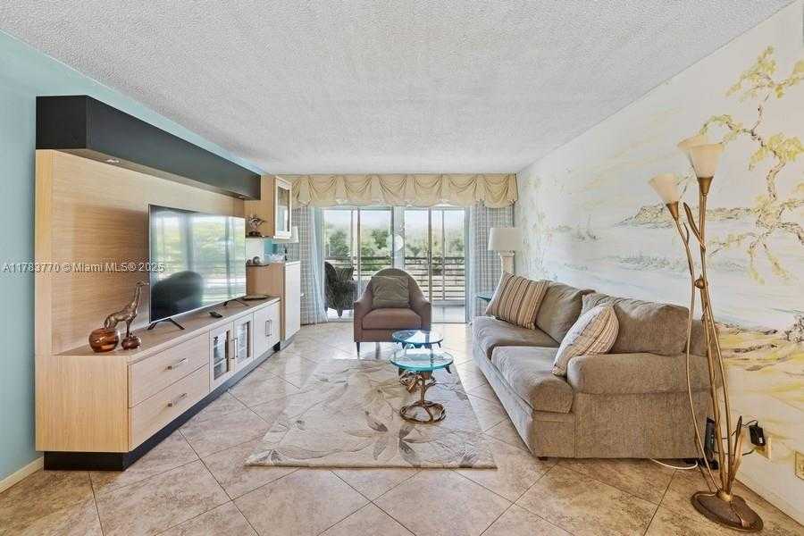 Small Image of 2501 ANTIGUA TER #H3, Coconut Creek Number 6
