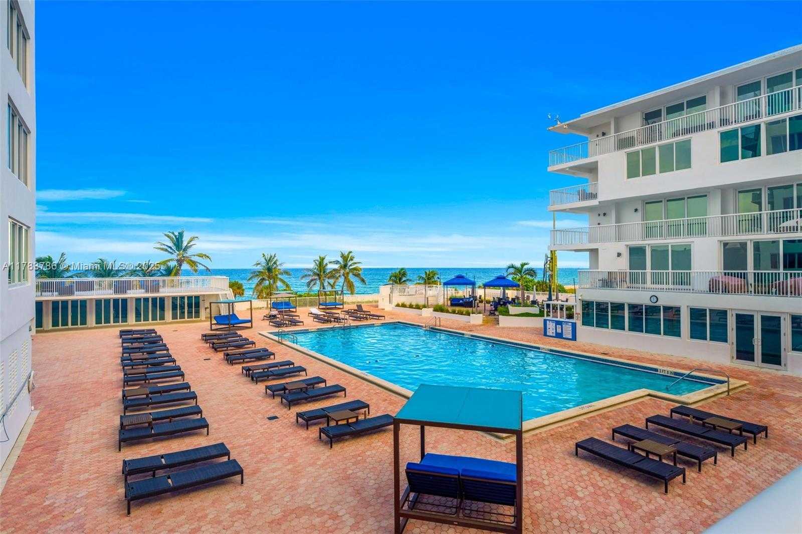 Small Image of 5401 COLLINS AVE #334, Miami Beach Number 24