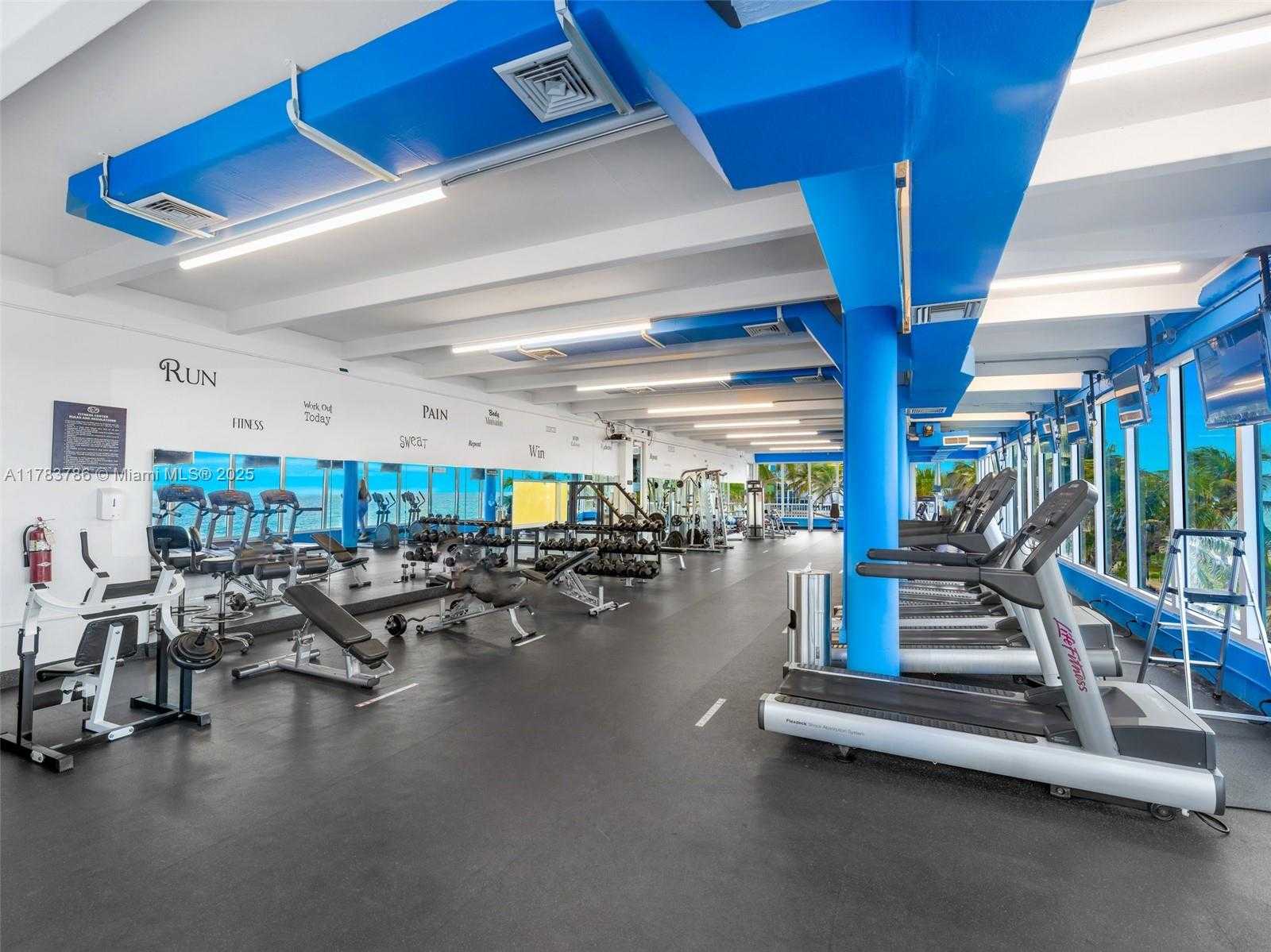 Small Image of 5401 COLLINS AVE #334, Miami Beach Number 27