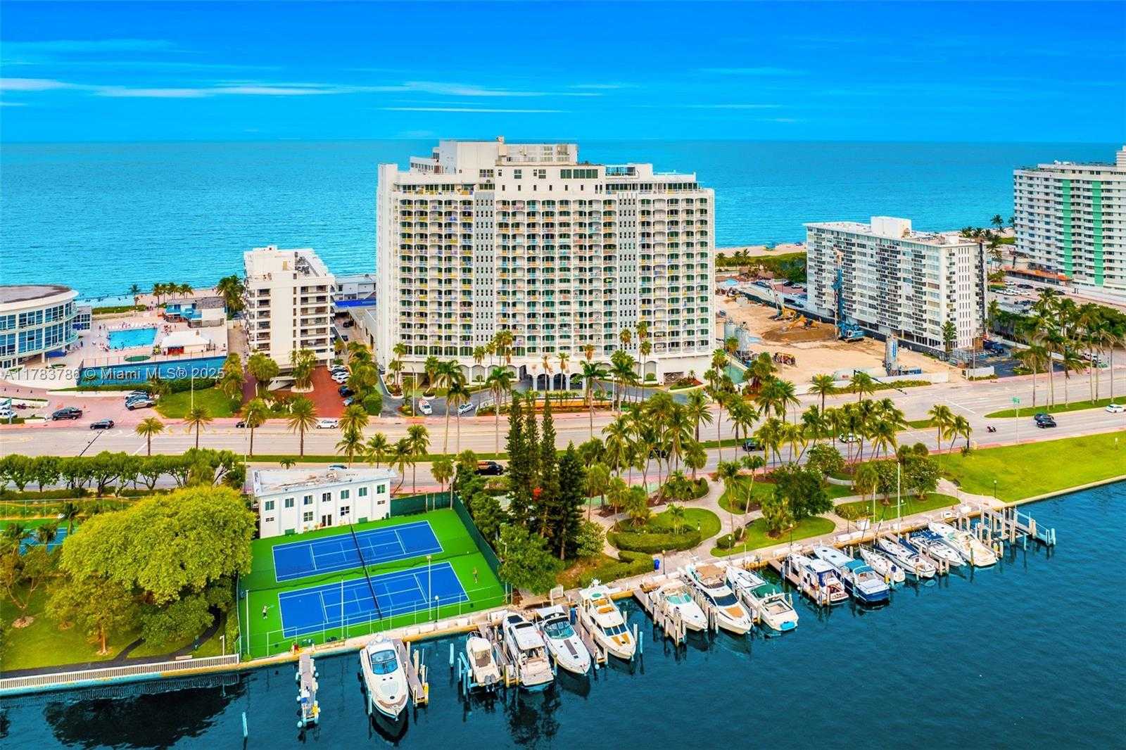 Small Image of 5401 COLLINS AVE #334, Miami Beach Number 34
