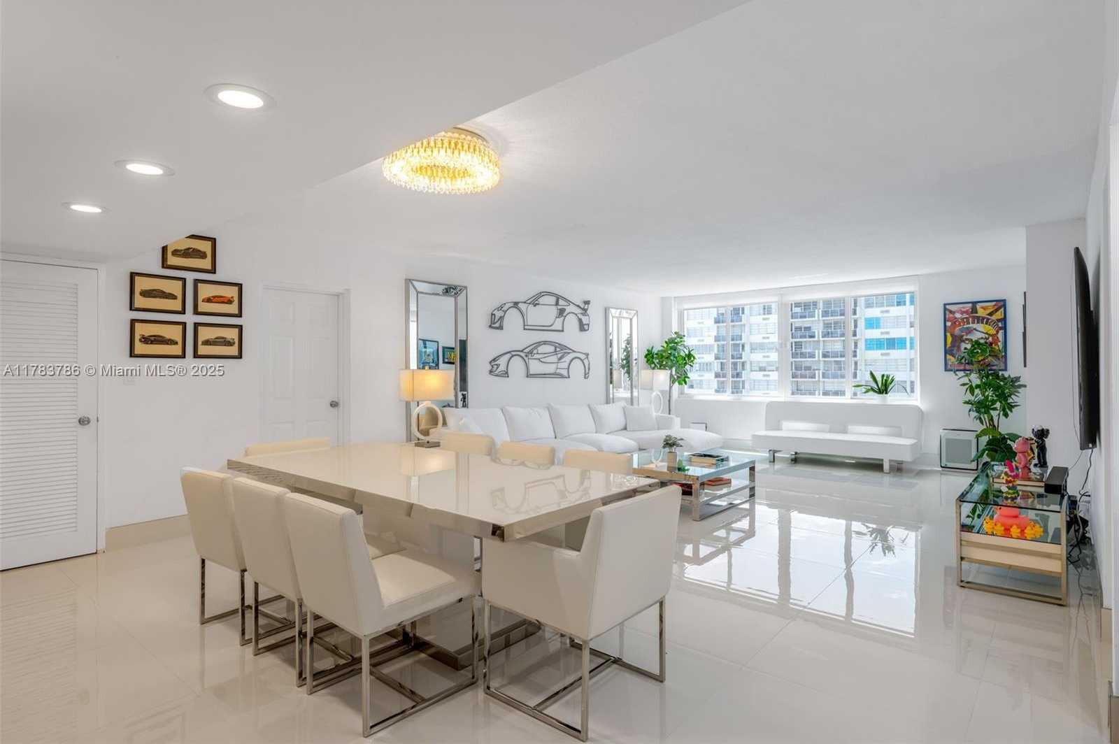 Small Image of 5401 COLLINS AVE #334, Miami Beach Number 7