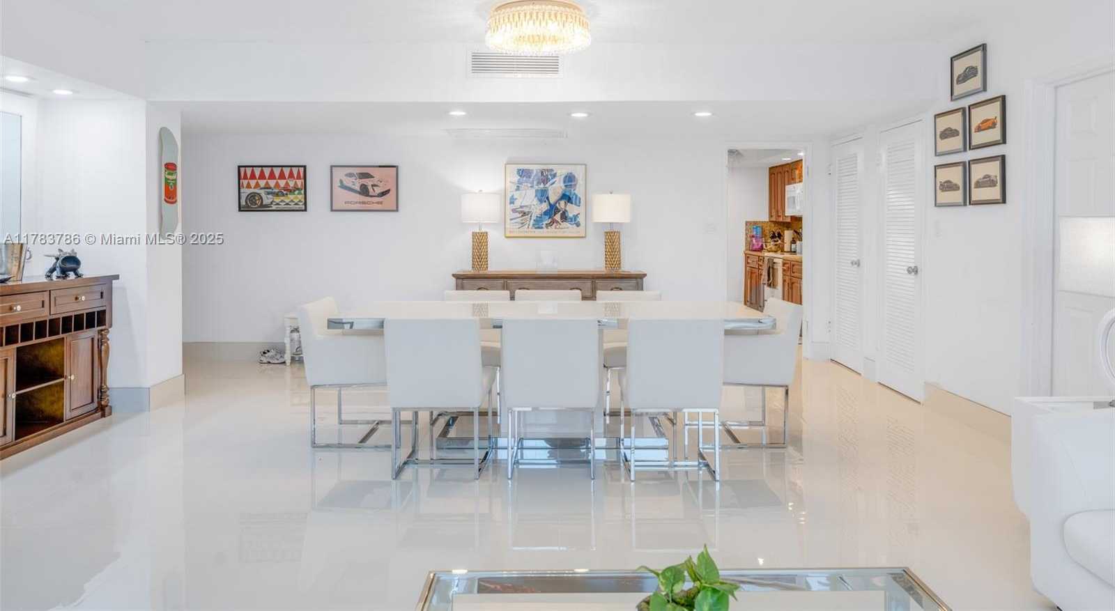 Small Image of 5401 COLLINS AVE #334, Miami Beach Number 8