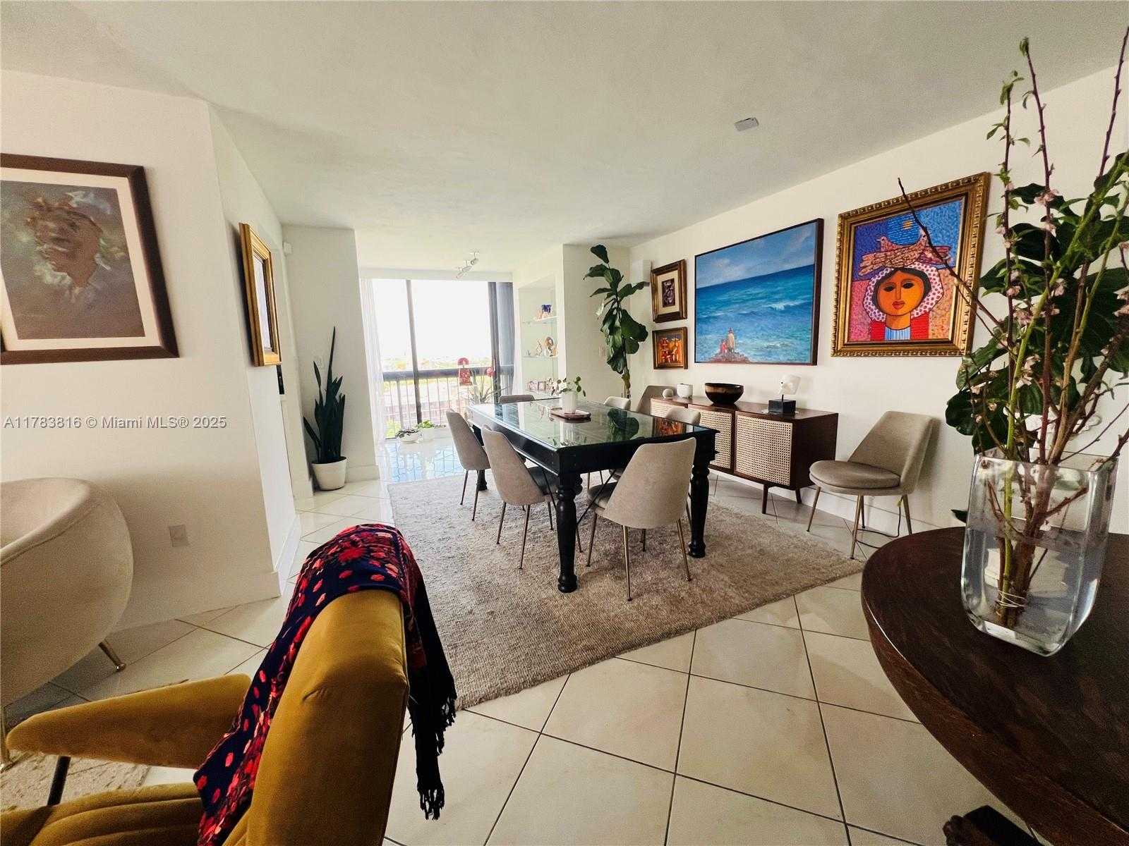 Small Image of 2333 BRICKELL AVE #1516, Miami Number 16