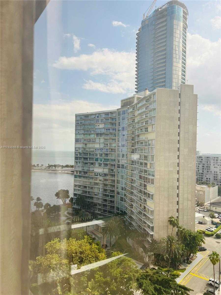Small Image of 2333 BRICKELL AVE #1516, Miami Number 35