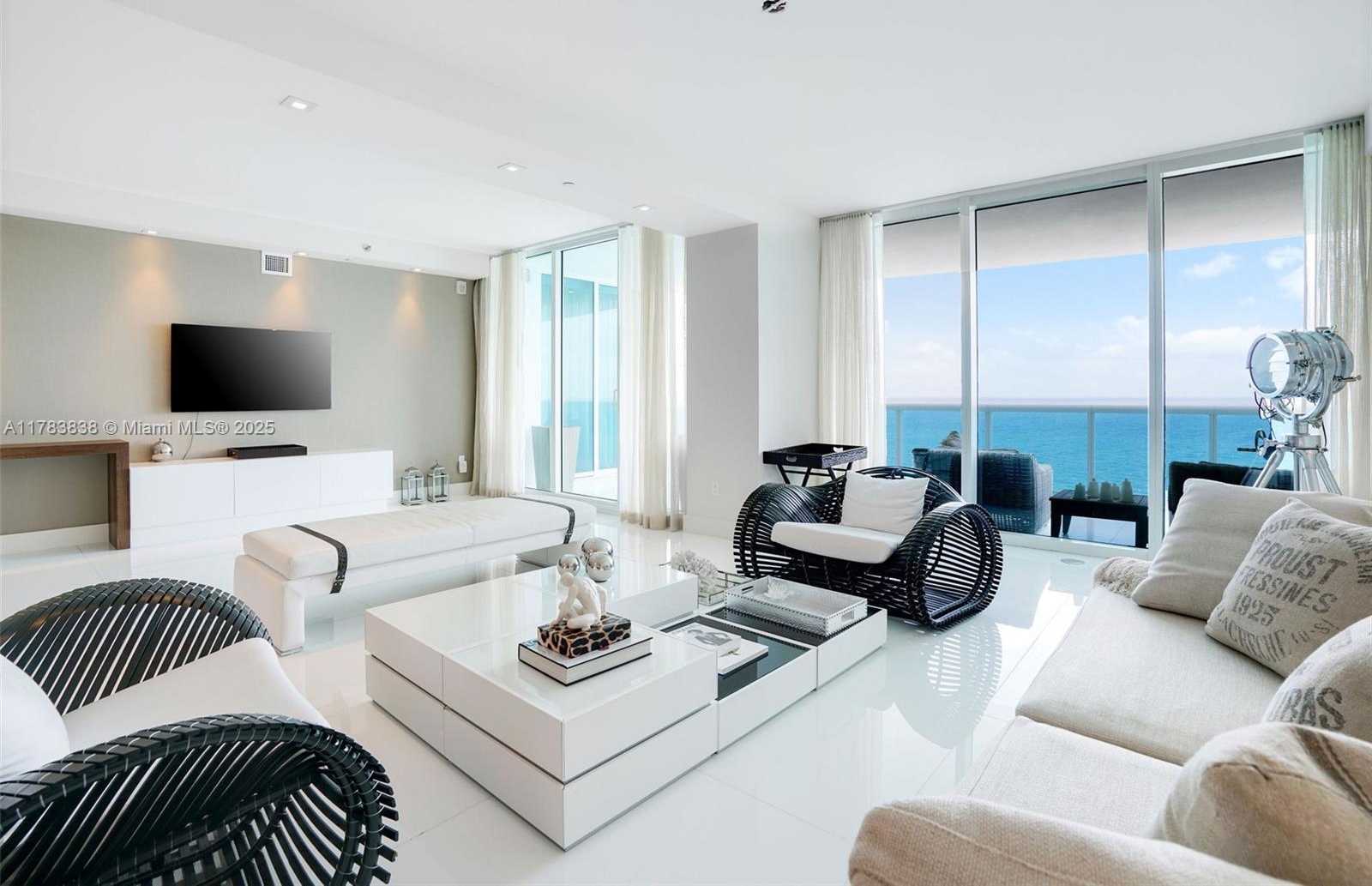 Small Image of 2711 SOUTH OCEAN DR #2803, Hollywood Number 8