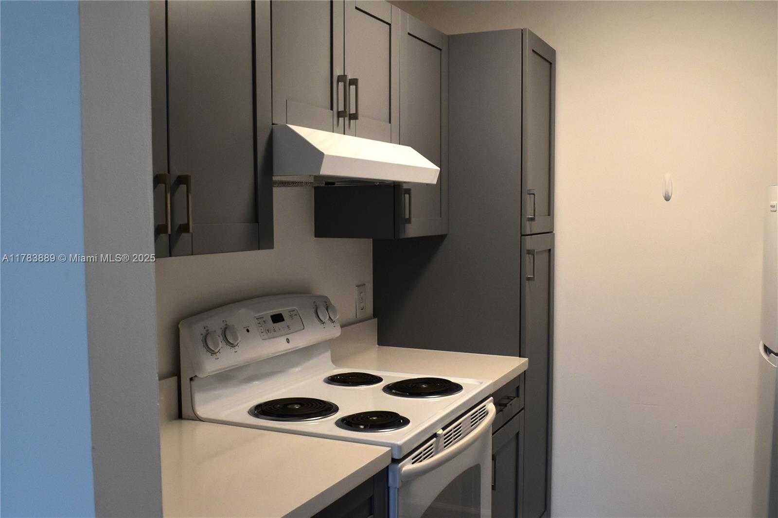 Small Image of 4401 WEST MCNAB RD #16, Pompano Beach Number 6