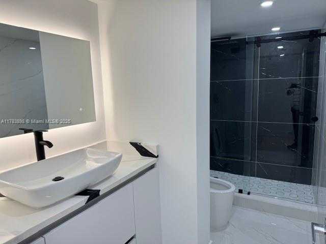 Small Image of 18071 BISCAYNE BLVD #1202, Aventura Number 11