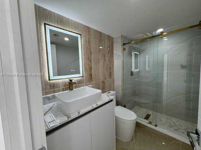 Small Image of 18071 BISCAYNE BLVD #1202, Aventura Number 9