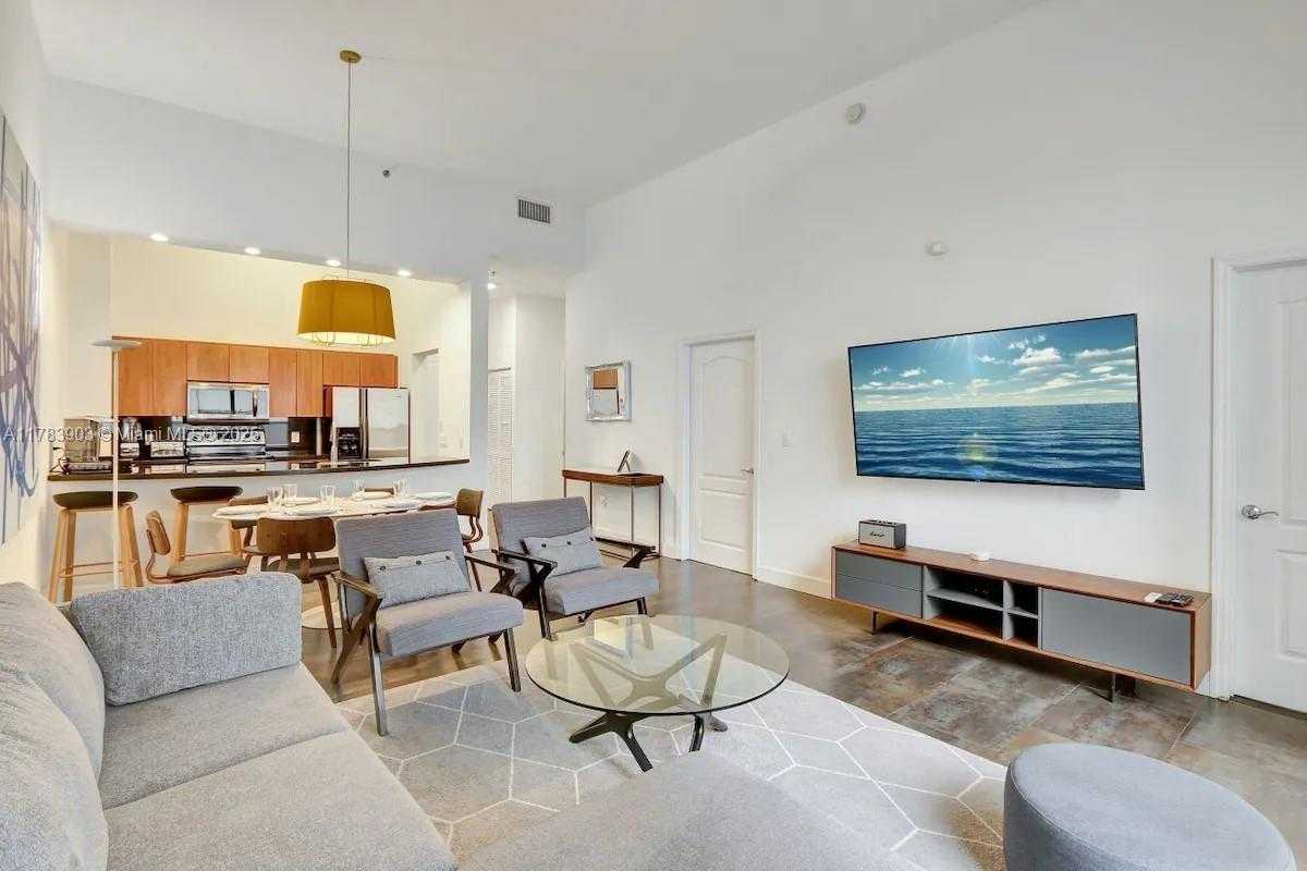 Small Image of 1200 BRICKELL BAY DR #1404, Miami Number 12