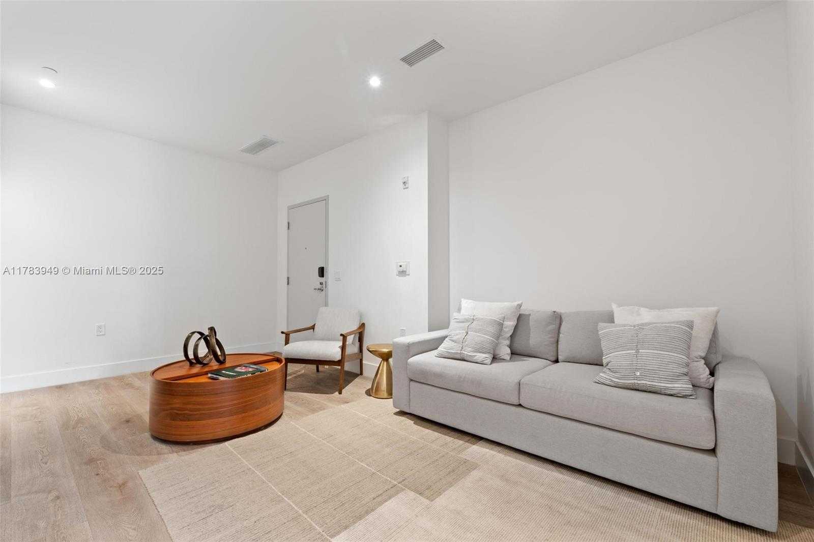 Small Image of 229 SOUTH WEST 9TH ST #608, Miami Number 12