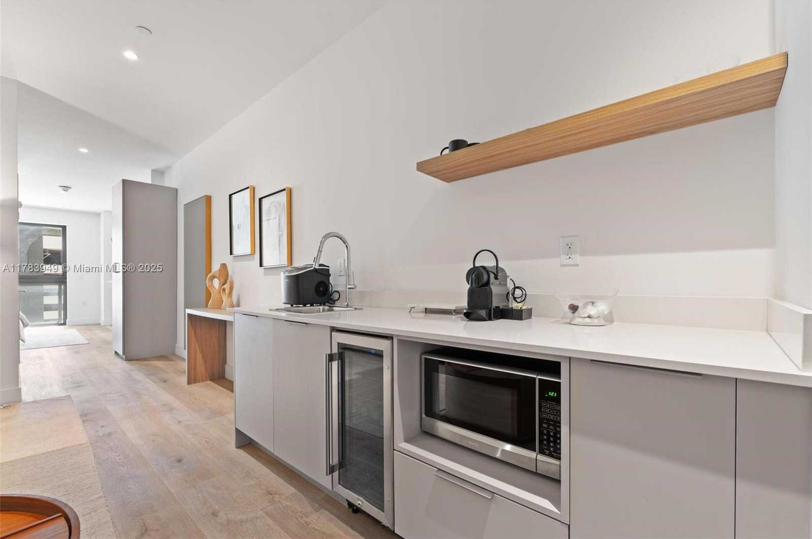 Small Image of 229 SOUTH WEST 9TH ST #608, Miami Number 16
