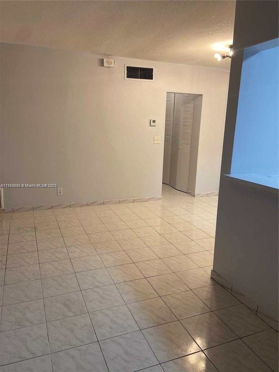 Small Image of 2219 POLK ST #4A, Hollywood Number 2