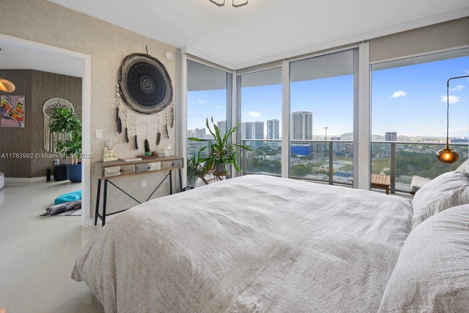 Small Image of 488 NORTH EAST 18TH ST #2000, Miami Number 14