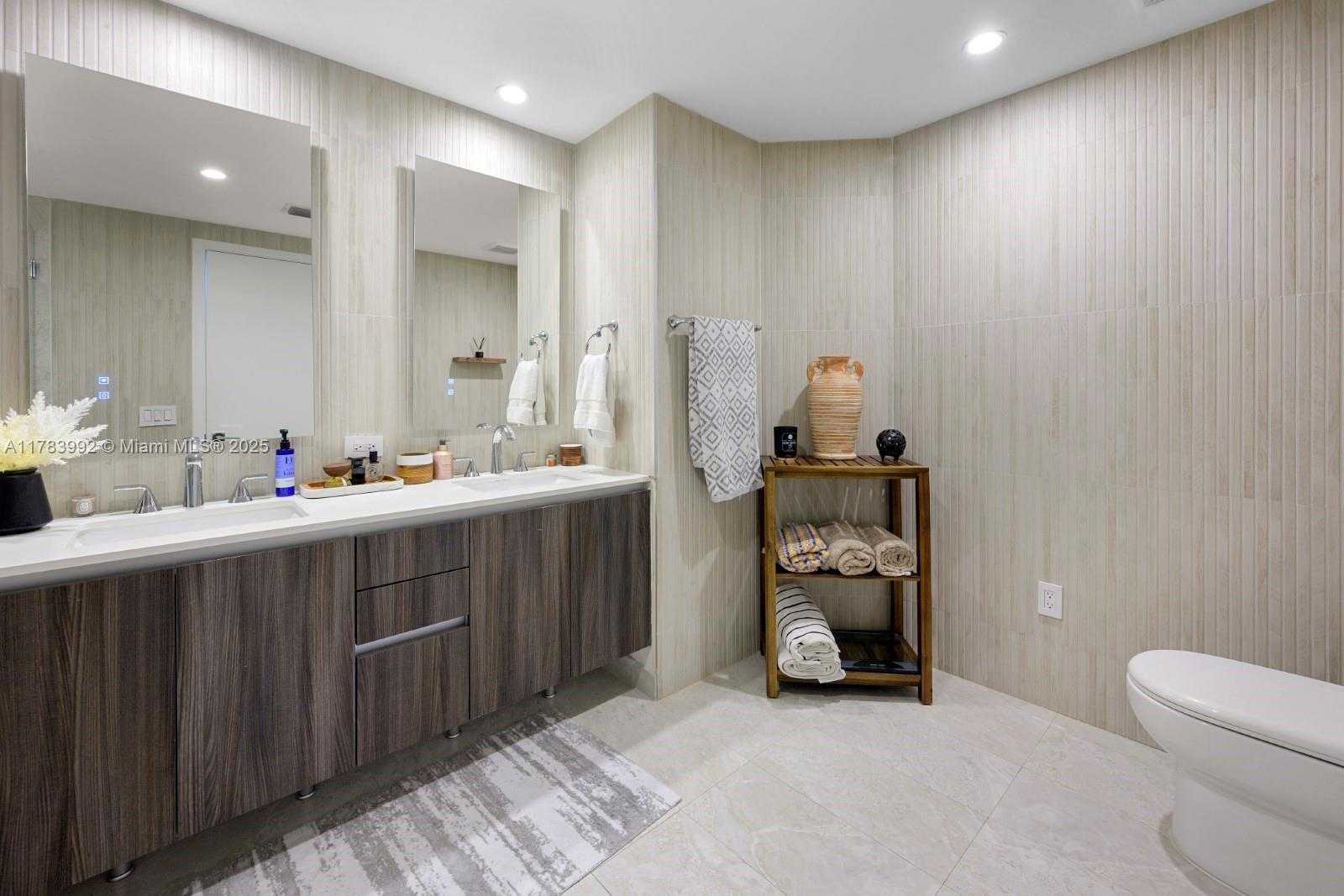 Small Image of 488 NORTH EAST 18TH ST #2000, Miami Number 17
