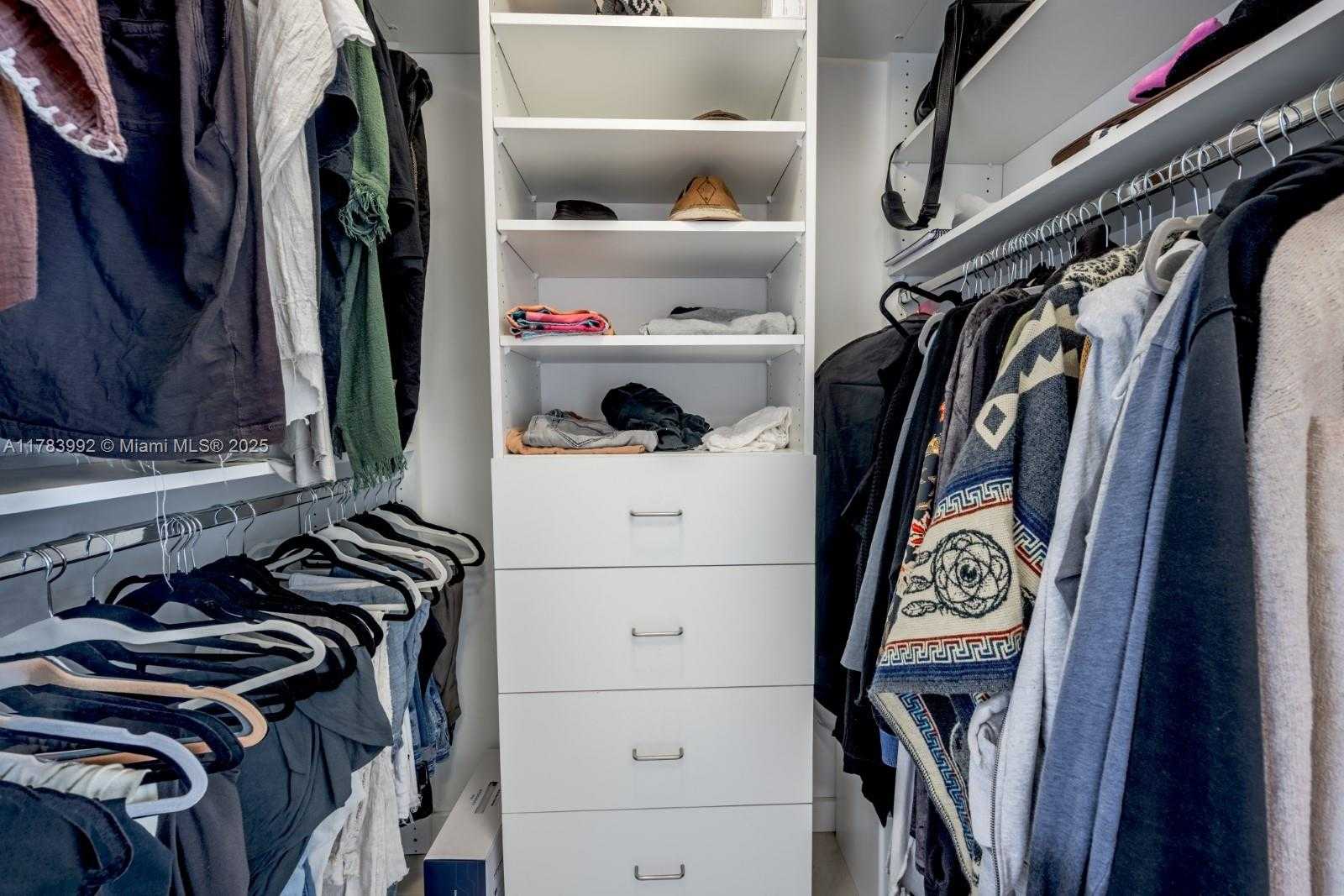 Small Image of 488 NORTH EAST 18TH ST #2000, Miami Number 18