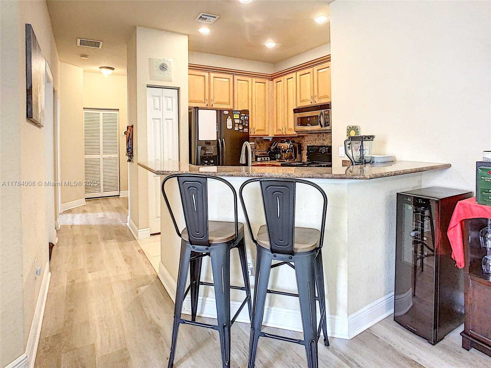 Small Image of 9145 WHISTABLE WALK, Tamarac Number 13