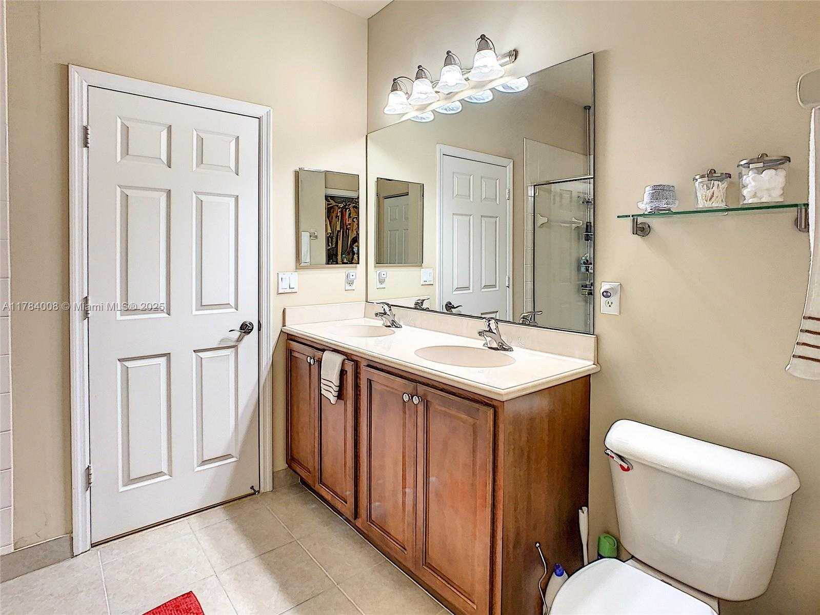 Small Image of 9145 WHISTABLE WALK, Tamarac Number 19