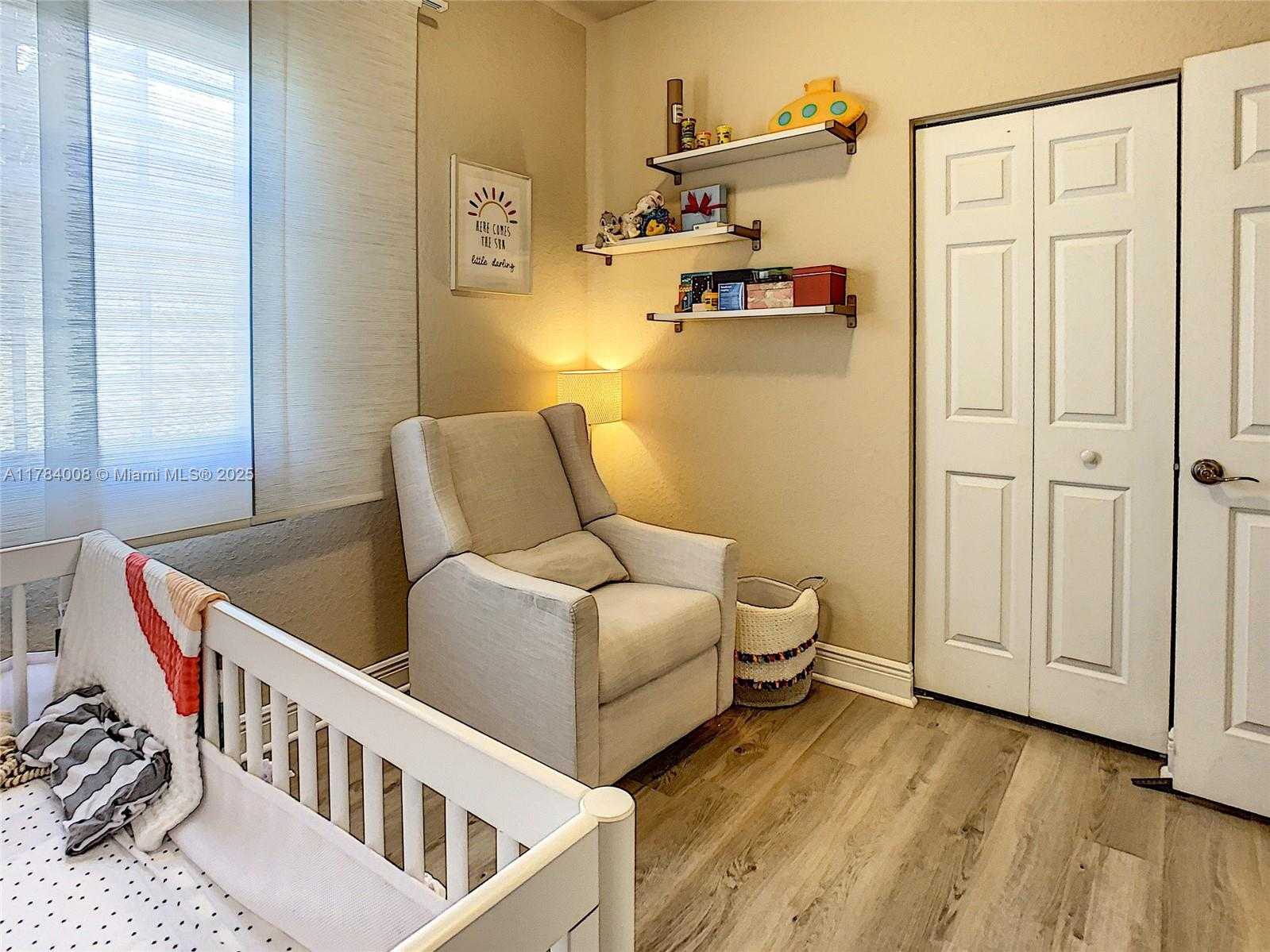 Small Image of 9145 WHISTABLE WALK, Tamarac Number 21