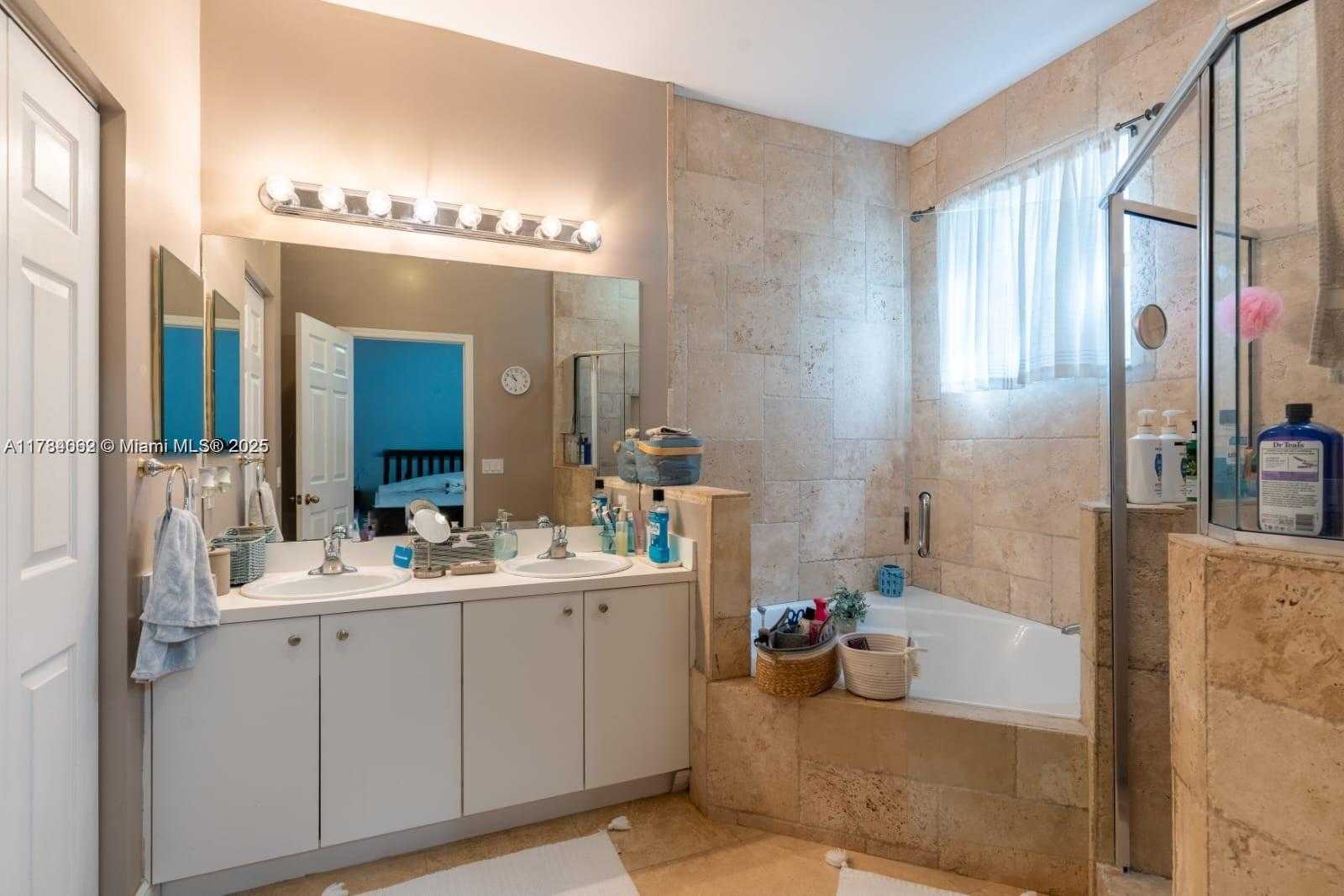 Small Image of 9320 SOUTH WEST 220TH TER, Cutler Bay Number 11