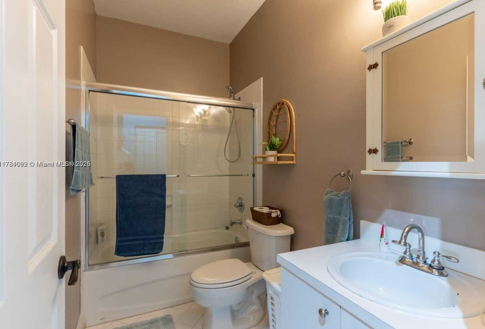 Small Image of 9320 SOUTH WEST 220TH TER, Cutler Bay Number 15