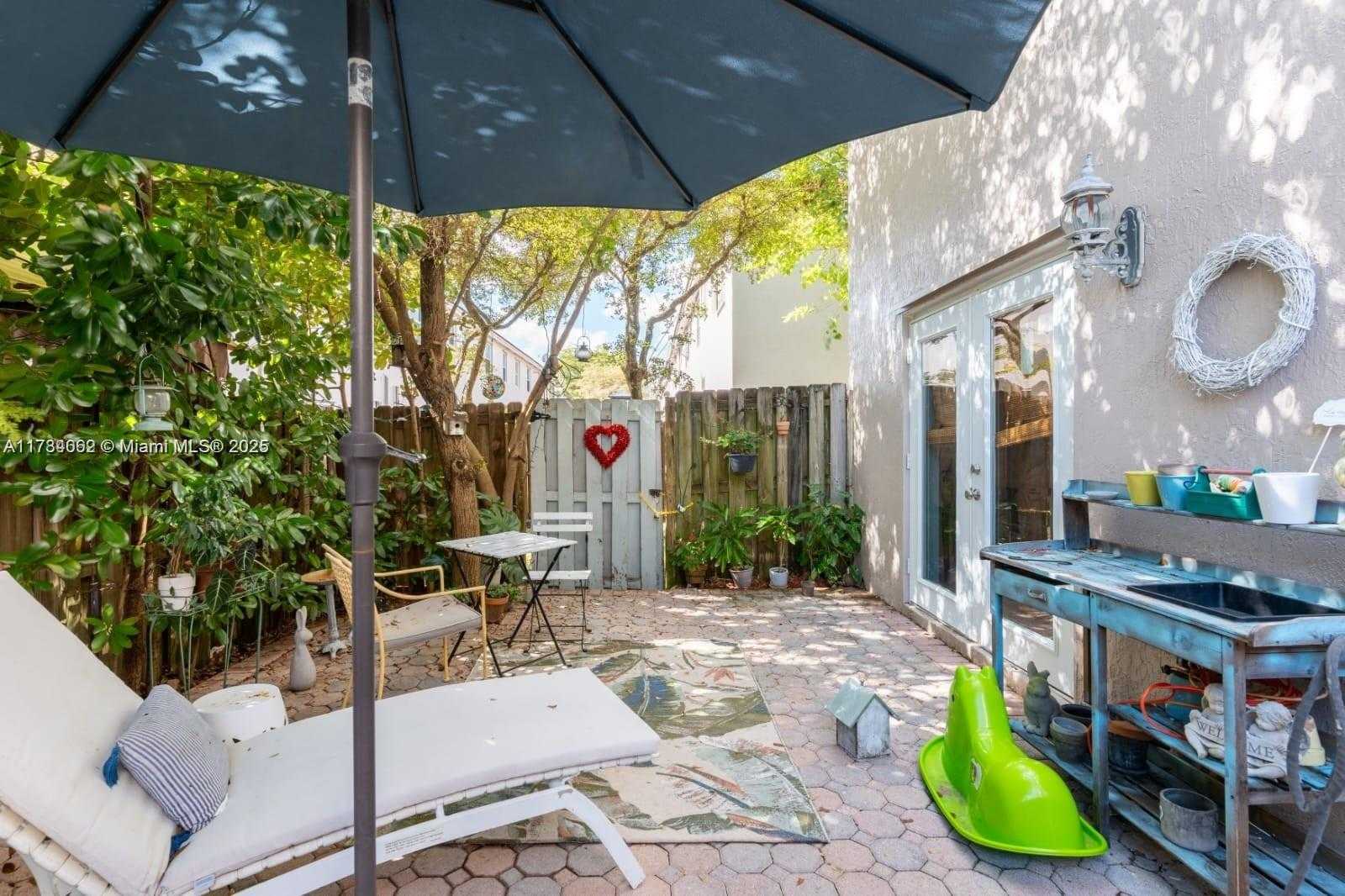 Small Image of 9320 SOUTH WEST 220TH TER, Cutler Bay Number 17