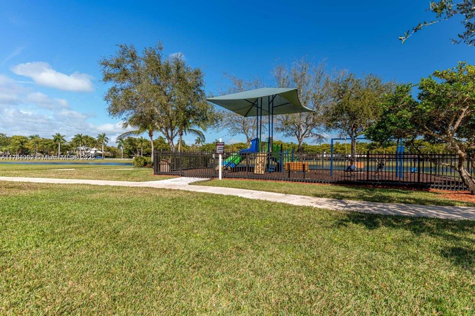 Small Image of 9320 SOUTH WEST 220TH TER, Cutler Bay Number 19