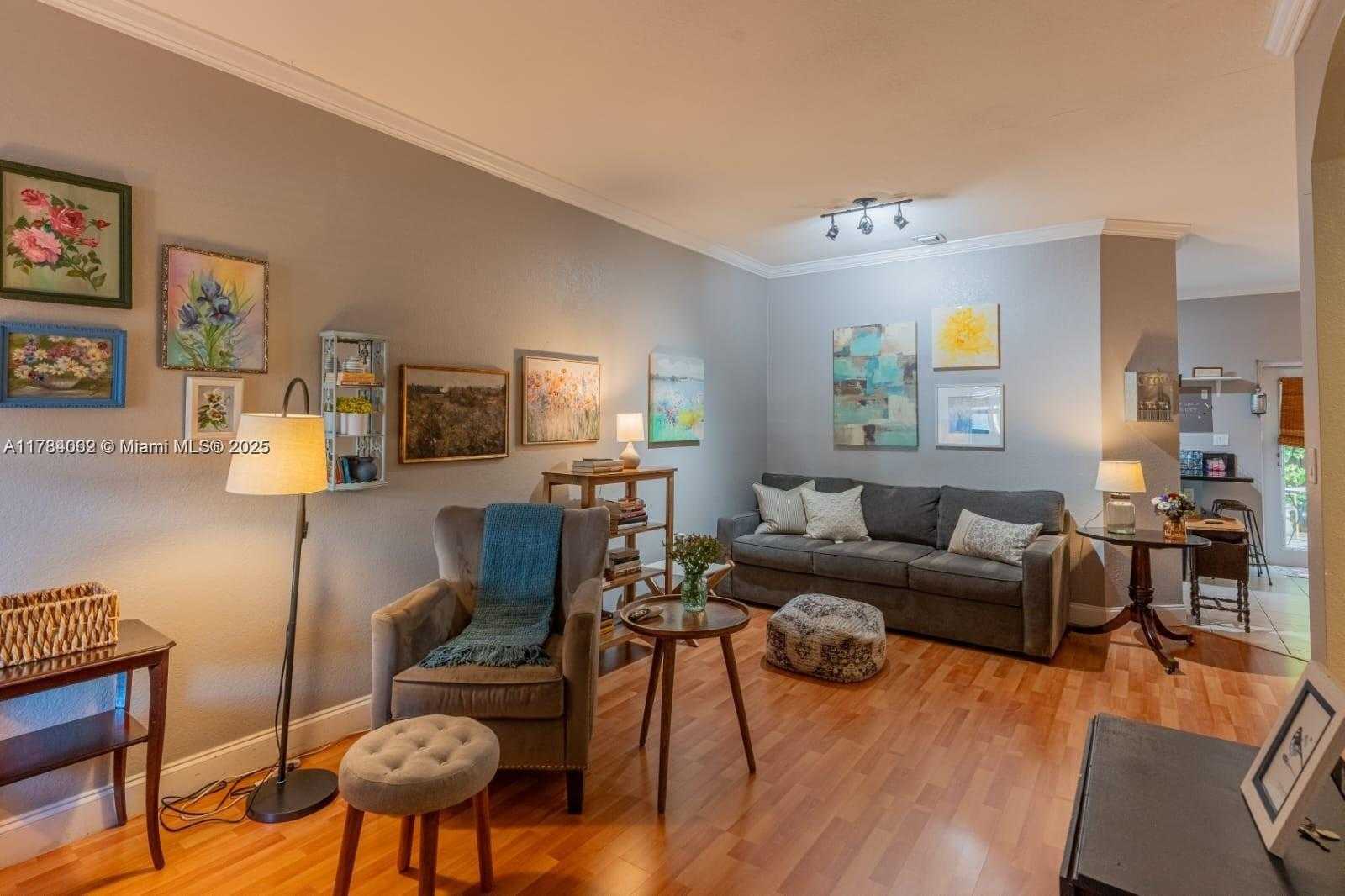 Small Image of 9320 SOUTH WEST 220TH TER, Cutler Bay Number 3