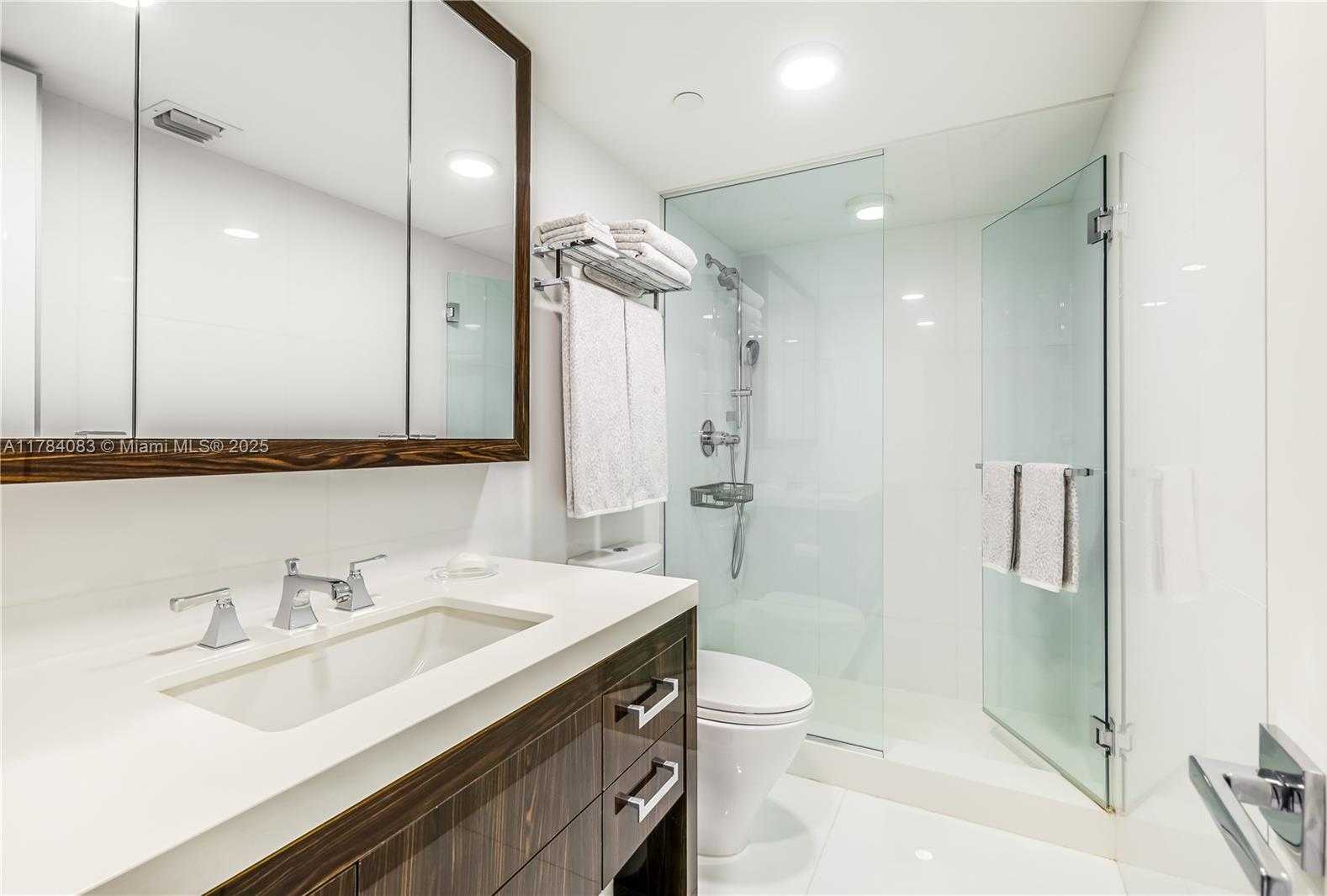 Small Image of 10205 COLLINS AVE #1106, Bal Harbour Number 16