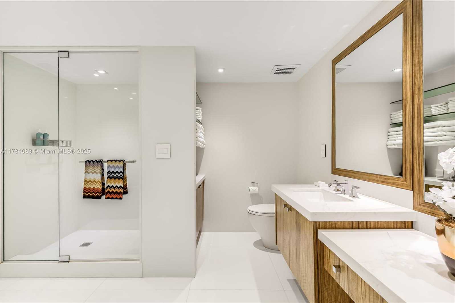 Small Image of 10205 COLLINS AVE #1106, Bal Harbour Number 19