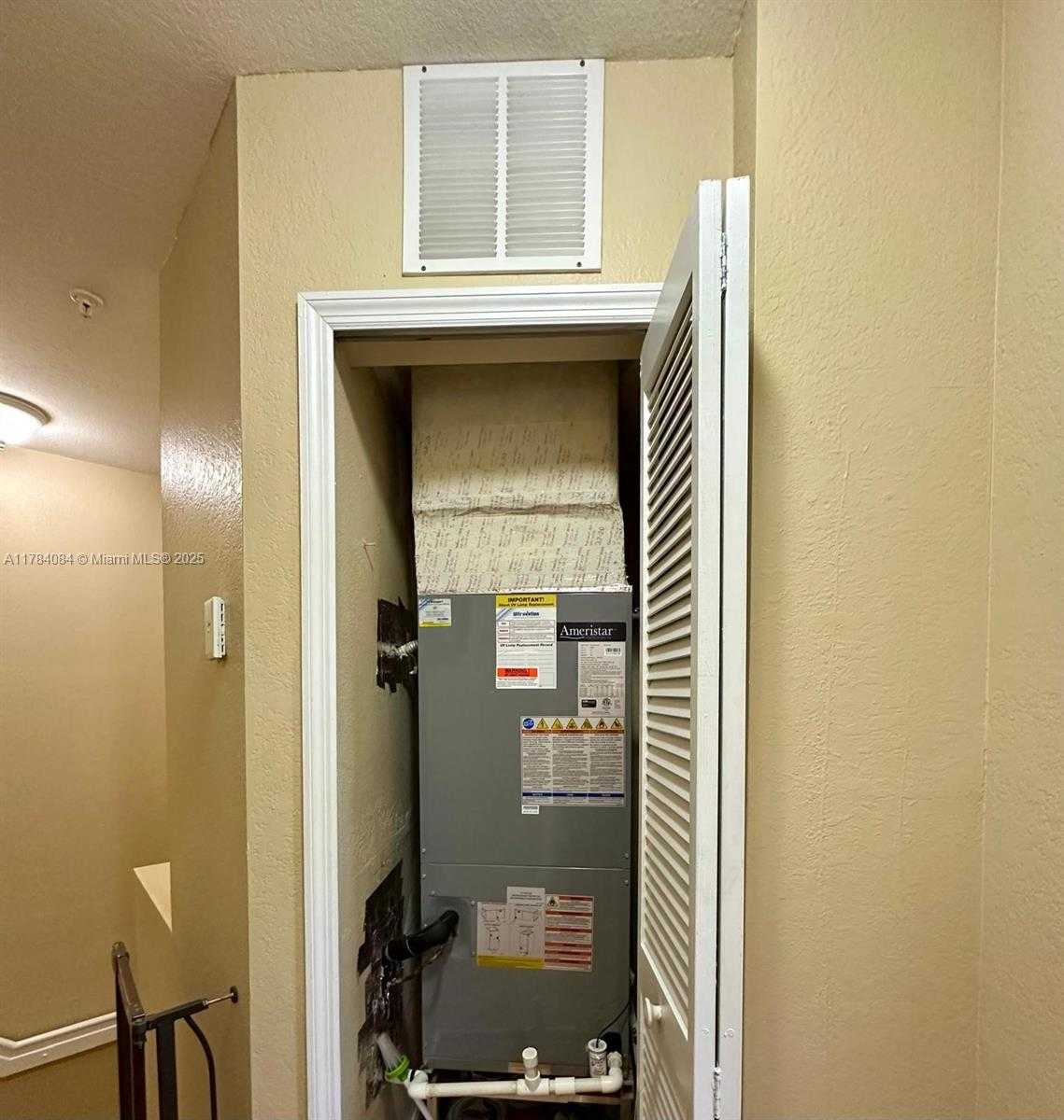 Small Image of 8912 WEST FLAGLER ST #217, Miami Number 37