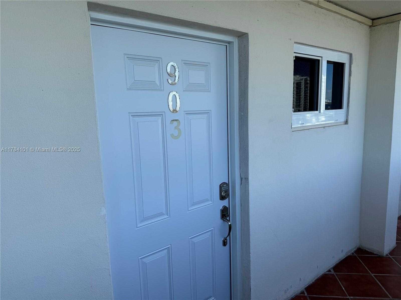 Small Image of 7904 WEST DR #903, North Bay Village Number 11