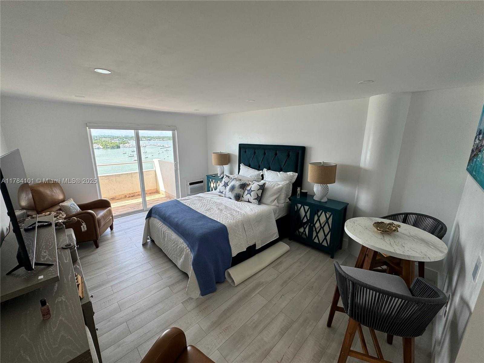 Small Image of 7904 WEST DR #903, North Bay Village Number 9