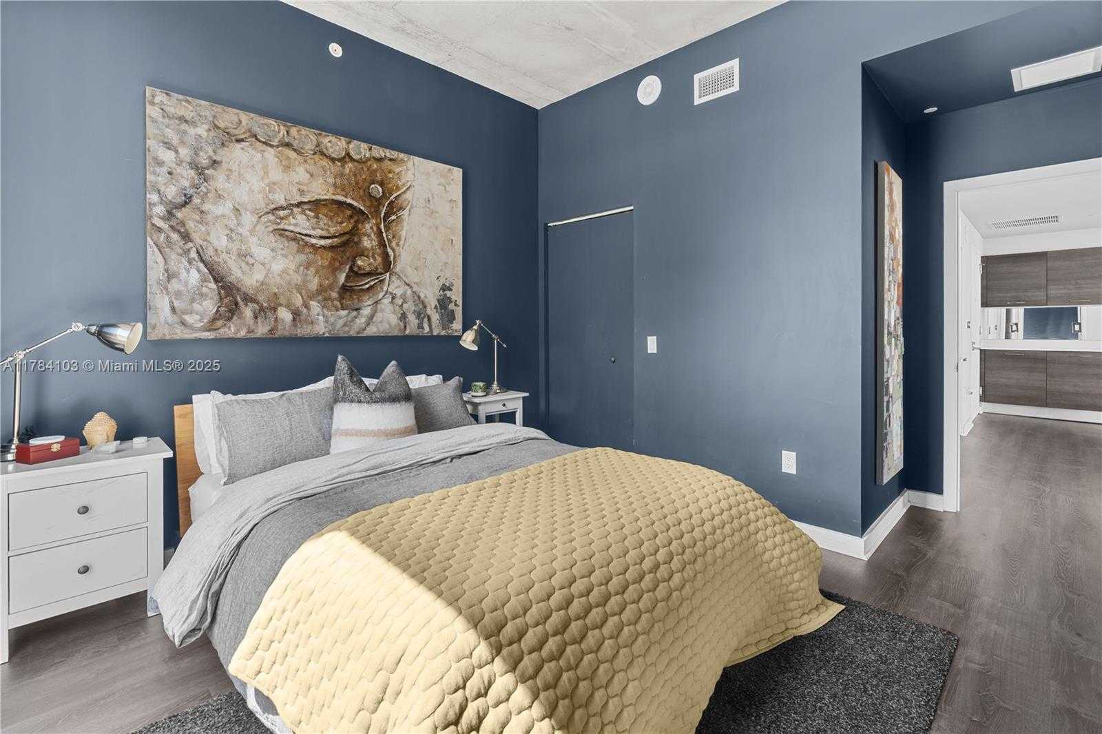 Small Image of 151 SOUTH EAST 1ST ST #1402, Miami Number 4