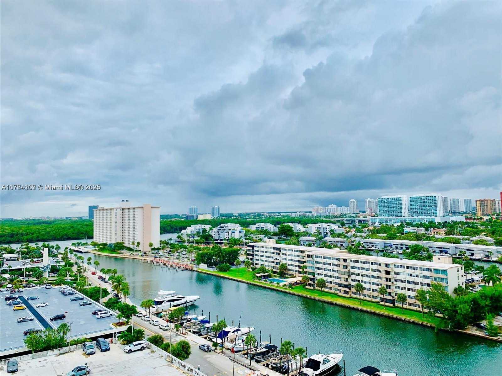 Small Image of 100 BAYVIEW DR #503, Sunny Isles Beach Number 18