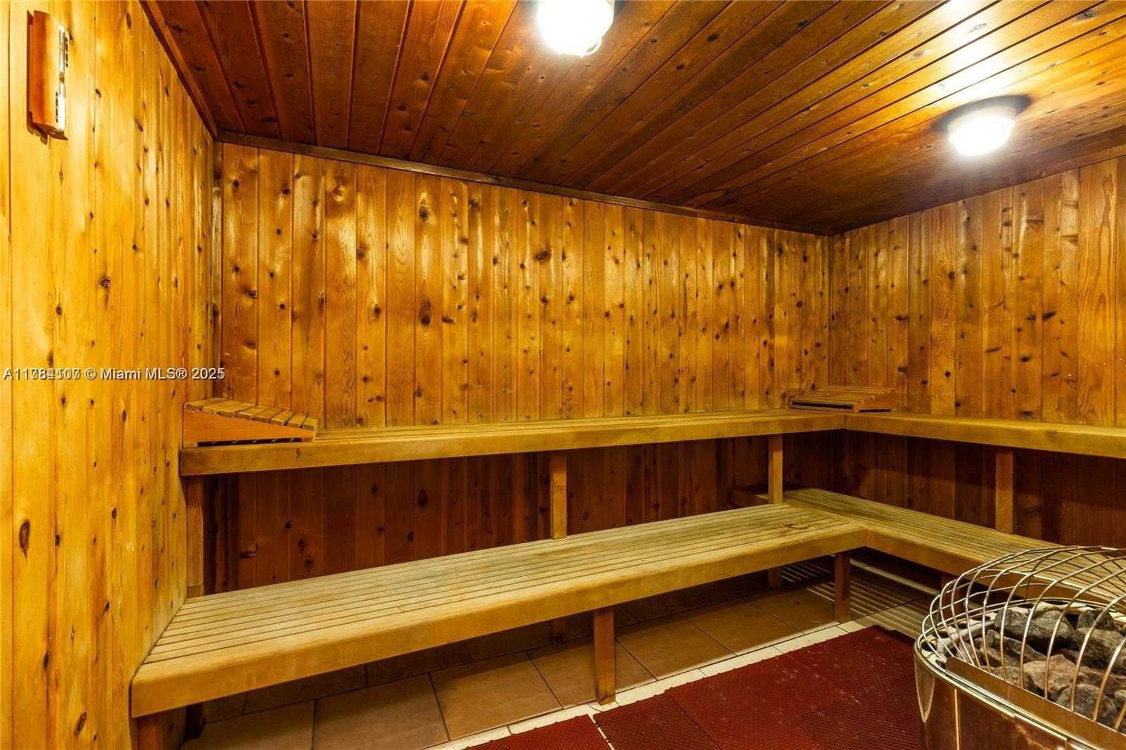 Small Image of 100 BAYVIEW DR #503, Sunny Isles Beach Number 32