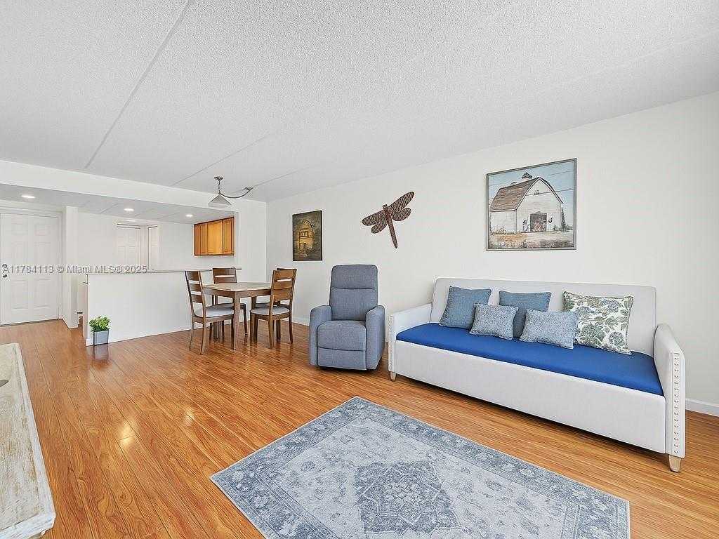 Small Image of 4500 NORTH FLAGLER DR #C24, West Palm Beach Number 6