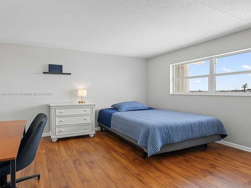 Small Image of 4500 NORTH FLAGLER DR #C24, West Palm Beach Number 9
