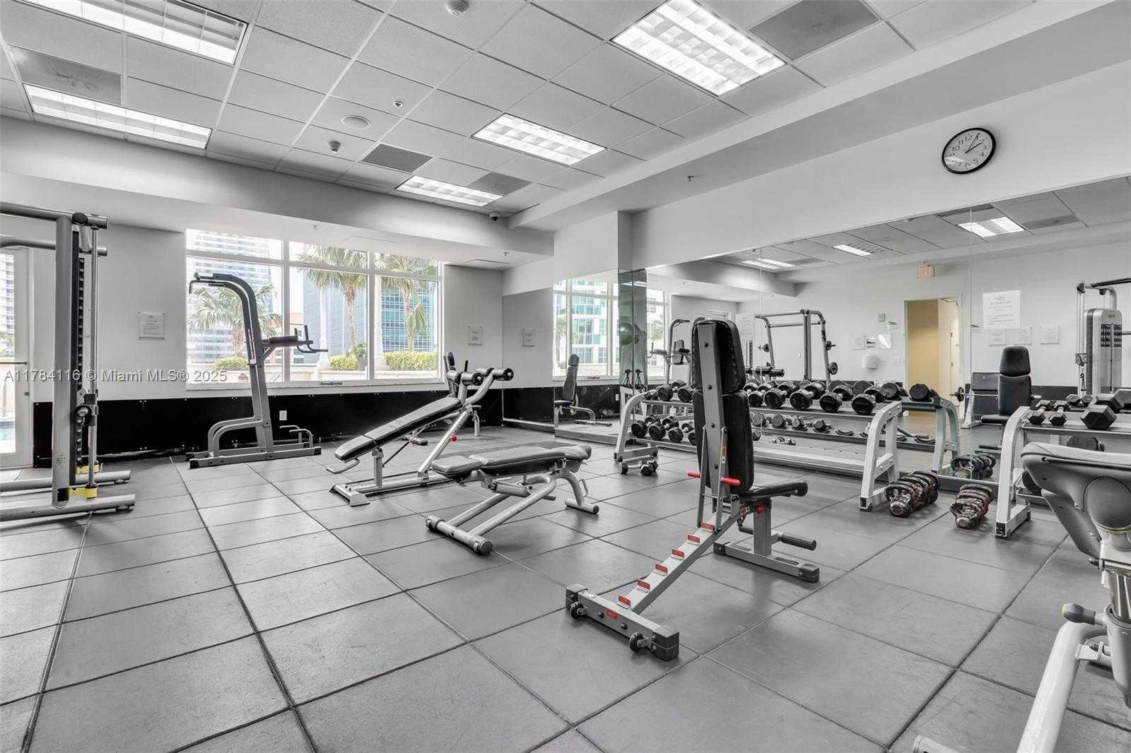 Small Image of 1200 BRICKELL BAY DR #1723, Miami Number 26