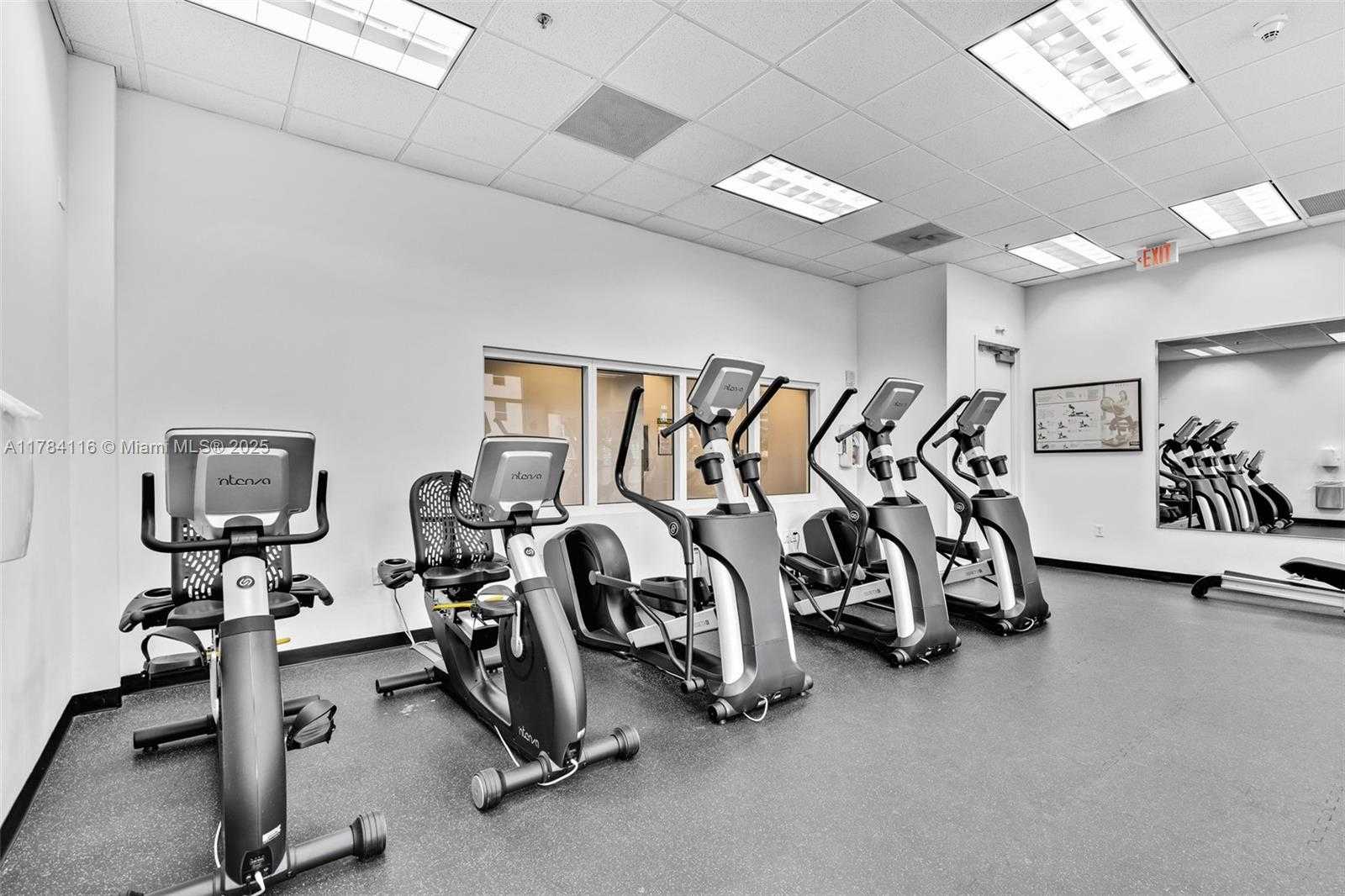 Small Image of 1200 BRICKELL BAY DR #1723, Miami Number 27