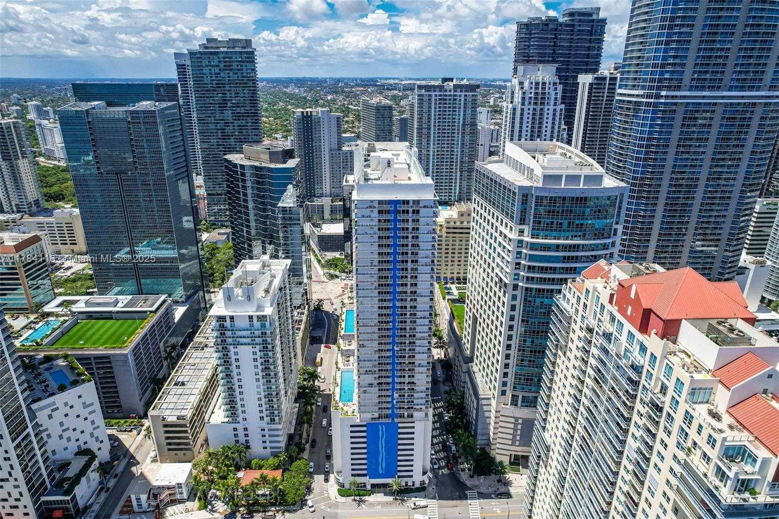 Small Image of 1200 BRICKELL BAY DR #1723, Miami Number 34