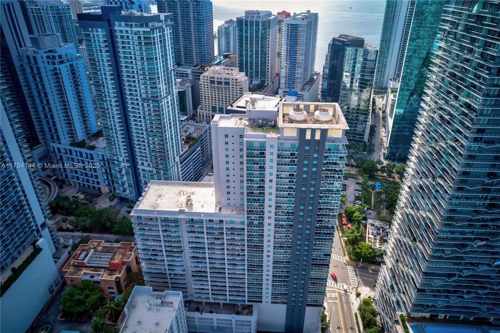 Small Image of 1250 SOUTH MIAMI AVE #2802, Miami Number 11