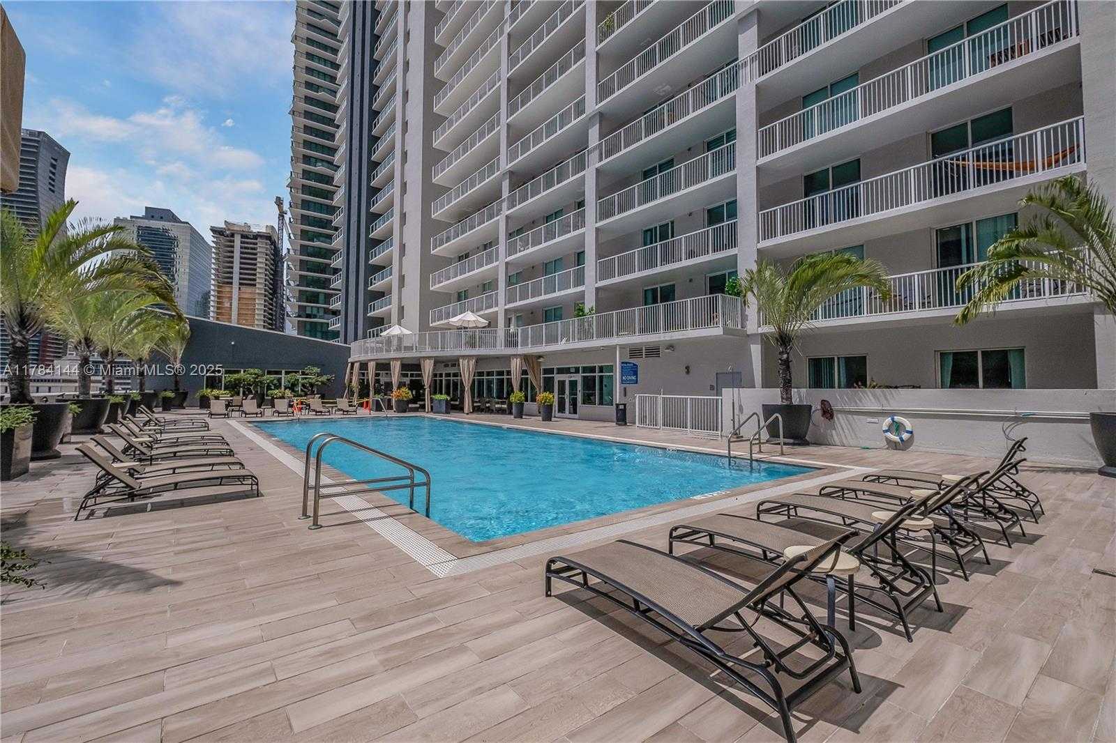 Small Image of 1250 SOUTH MIAMI AVE #2802, Miami Number 31