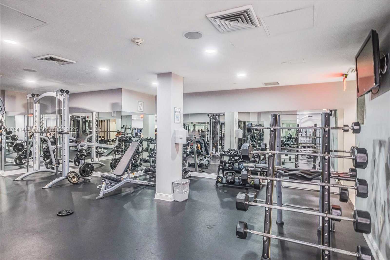 Small Image of 1250 SOUTH MIAMI AVE #2802, Miami Number 36