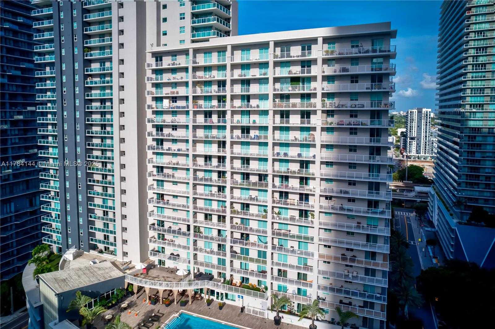 Small Image of 1250 SOUTH MIAMI AVE #2802, Miami Number 4