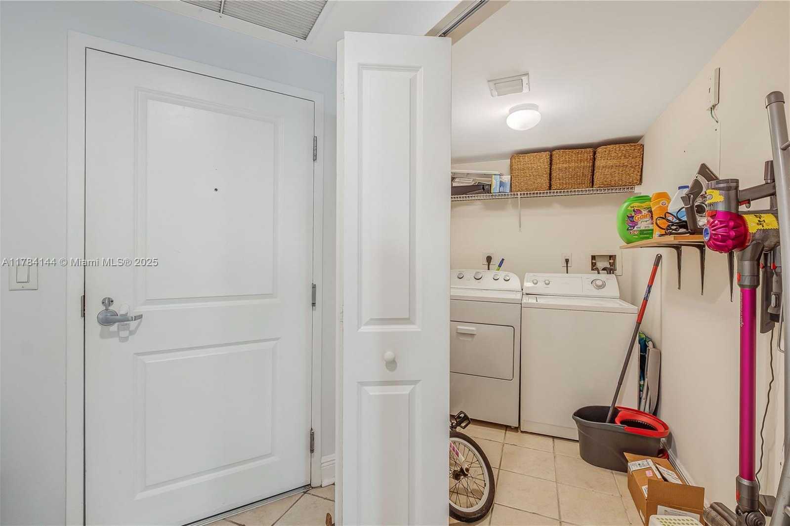 Small Image of 1250 SOUTH MIAMI AVE #2802, Miami Number 41